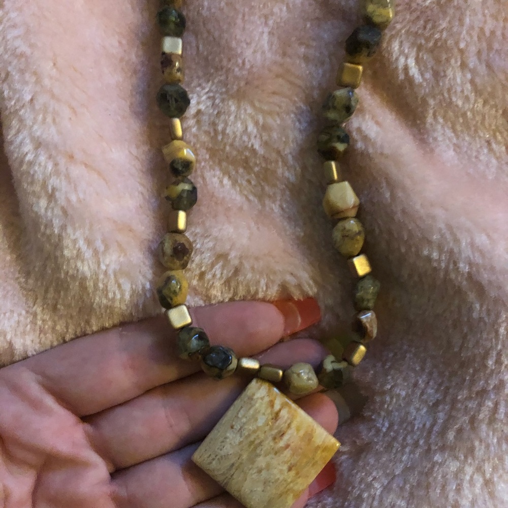 Handmade never necklace set